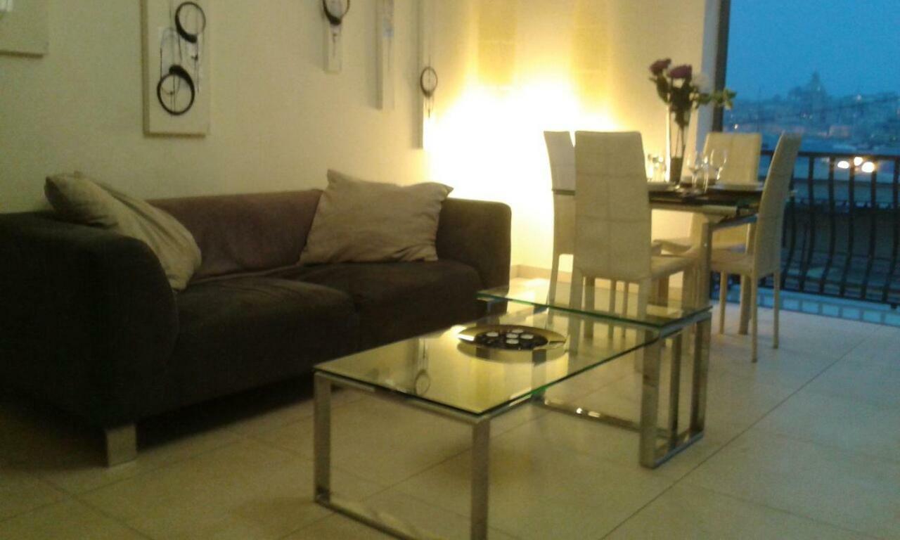 Apartamento Sliema sea front balcony Exterior foto